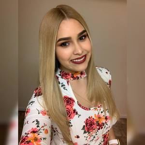 Meet your Posher, Karina